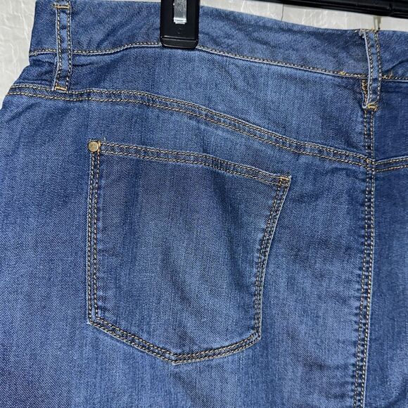 Chicos 2.5/M-L Blue Lightweight Denim Cotton/Lyocell Zip Front Fringe Hem Skirt - Picture 5 of 16